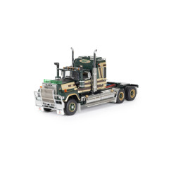 Drake Mack Bicentennial SuperLiner "Captain Cook"